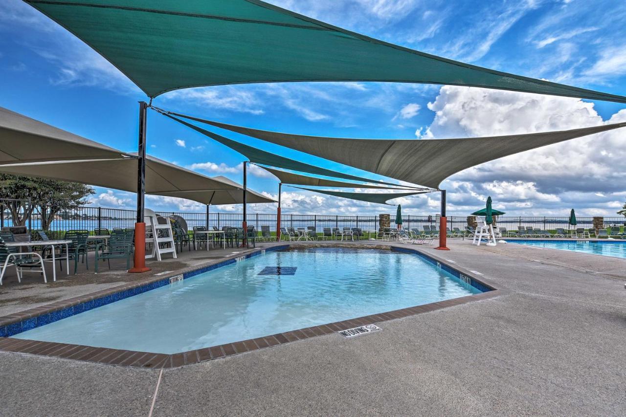 Idyllic Montgomery Condo With Pool And Lake View! Eksteriør billede