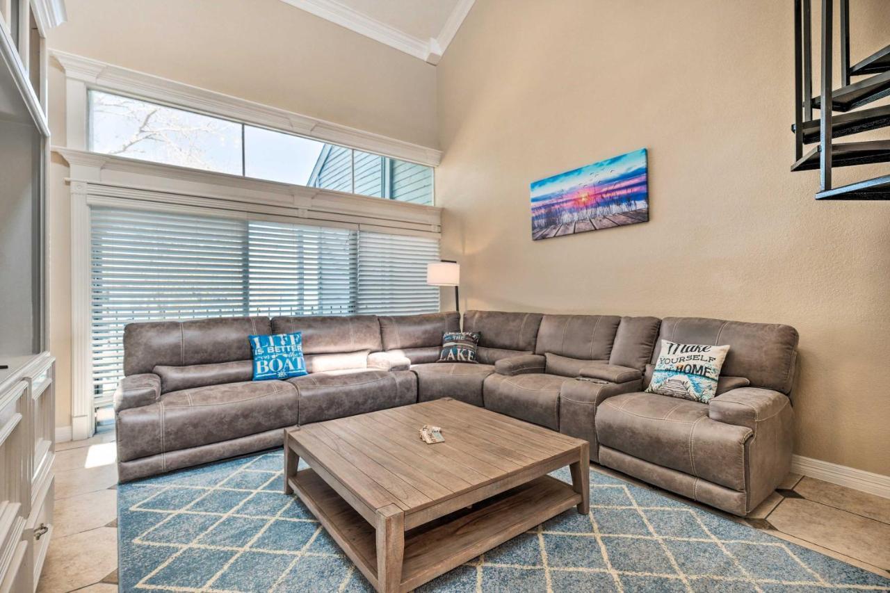 Idyllic Montgomery Condo With Pool And Lake View! Eksteriør billede